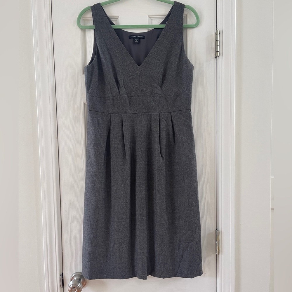 Banana Republic Sheath Dress - size 10